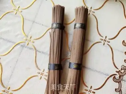 Make Wheat noodles step 0