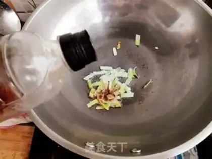 Make Spinach egg soup step 4