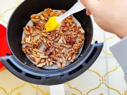 Make Salt walnuts step 2
