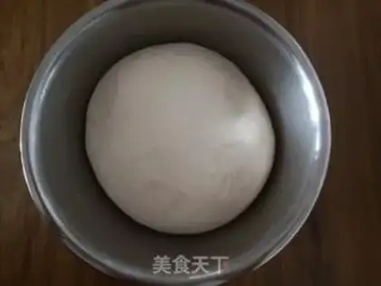 Make Spicy pork buns step 3