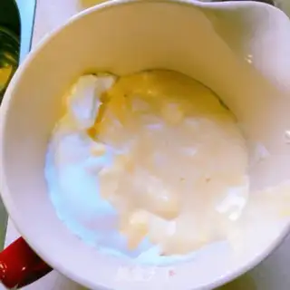 Make Cheese-flowing macaroni cake step 11