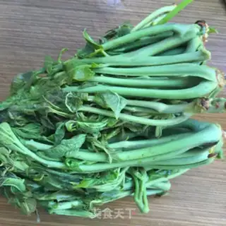 Make Sprouts and eggs step 3