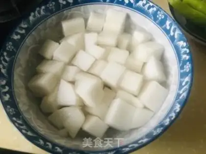 Make Chicken with radish step 0