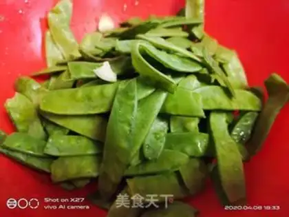 Make Five flowers for Dutch beans step 1