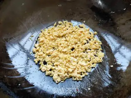 Make Twin tofu fried rice step 3
