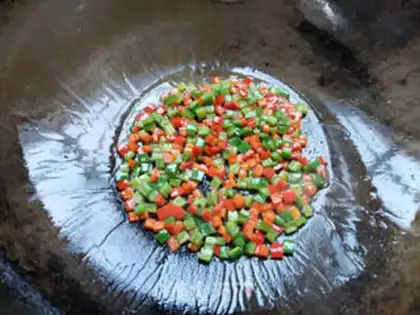 Make Twin tofu fried rice step 4