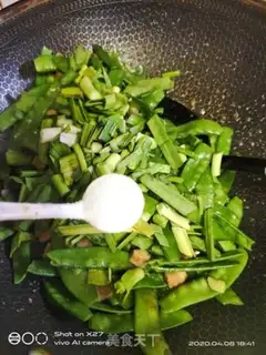 Make Five flowers for Dutch beans step 6