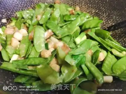 Make Five flowers for Dutch beans step 7