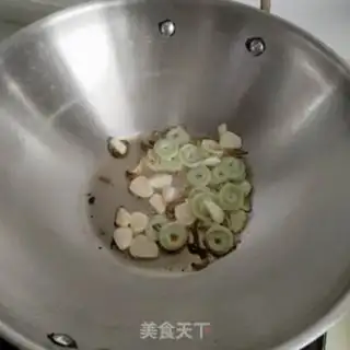 Make Orchid fried quail eggs step 5