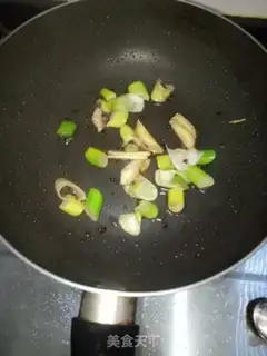 Make Pineapple and shrimp step 2