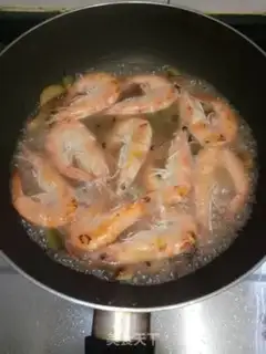 Make Pineapple and shrimp step 4