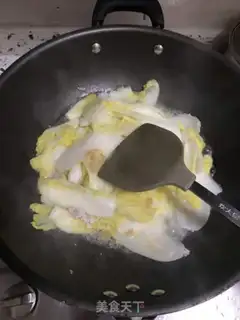 Make Spicy little lobster pan step 4