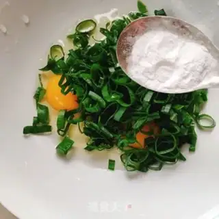 Make Onion soda cookies step 3