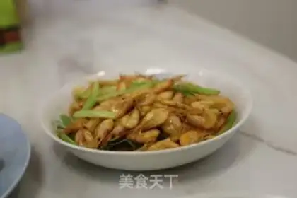 Make Celery and rice shrimp step 7