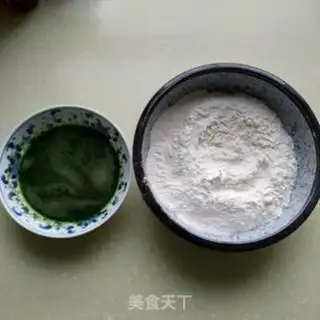 Make Spinach noodles step 1