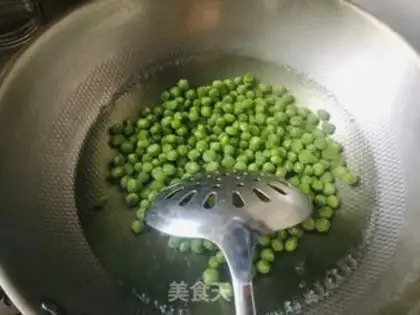 Make Clear the peas step 1