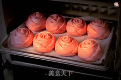 Make Rose buns step 9