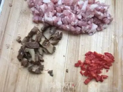Make Burning abalone fried rice step 1