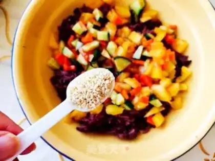 Make Pineapple rice step 7