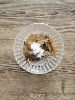 Make Pretzels roasted shrimp step 0
