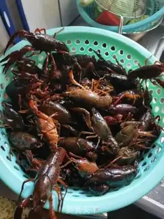 Make Garlic lobster step 1
