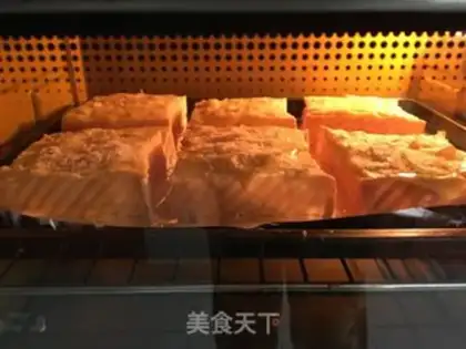 Make Rock-burned cheese toast step 5