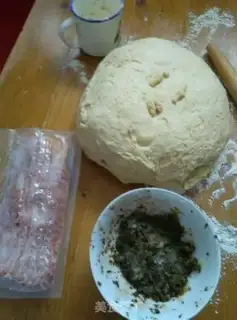 Make Bacon garlic bread step 0