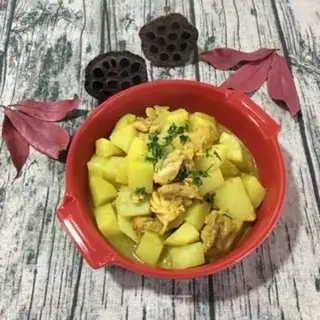 Make Curry chicken and potatoes step 8