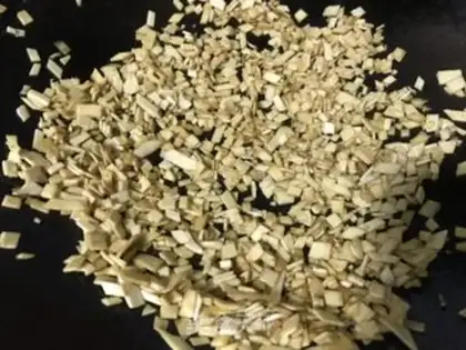 Make Scrambled eggs step 1