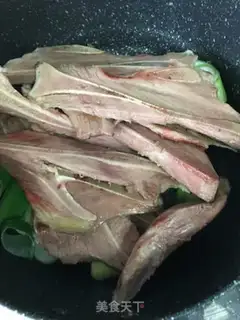 Make Soy fan bones step 7