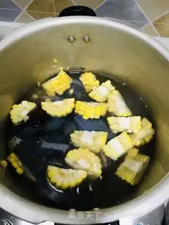 Make Corn radish chicken soup step 2