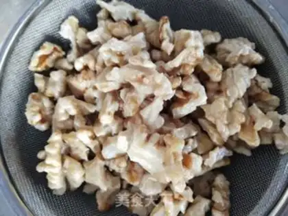 Make walnuts step 1