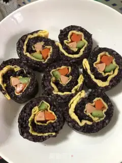 Make Black rice omelet sushi step 9