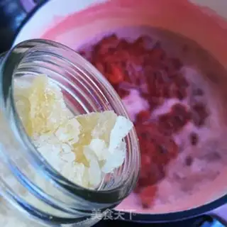 Make Homemade strawberry sauce step 8