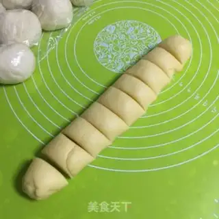Make Hong Kong pineapple bag step 12