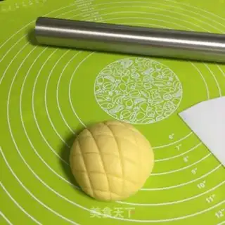 Make Hong Kong pineapple bag step 15