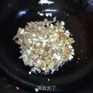 Make Pyramids and fried eggs step 4