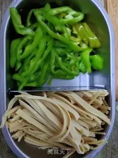 Make Bean sprouts step 0