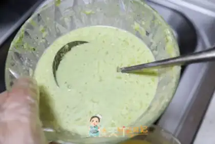 Make A towel roll cake step 6