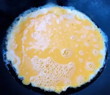 Make Scrambled eggs step 4