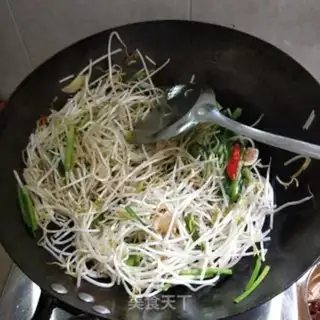 Make Soccer bean sprouts step 6