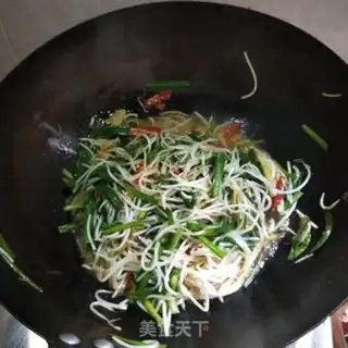 Make Soccer bean sprouts step 9