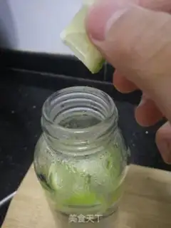 Make Lemon tea step 2