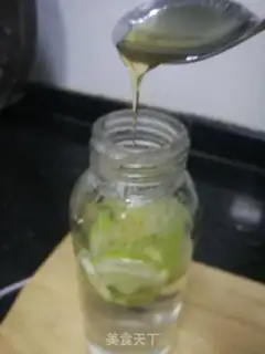 Make Lemon tea step 3