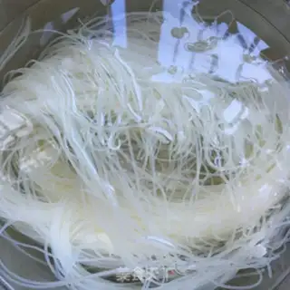 Make Chicken soup is spicy rice wire step 0