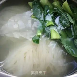 Make Chicken soup is spicy rice wire step 6