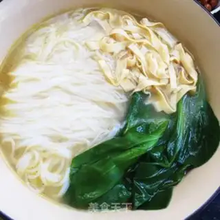 Make Chicken soup is spicy rice wire step 9