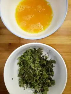 Make Fried eggs step 3