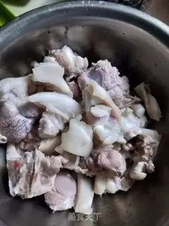 Make Rotten peanuts burning pig hands step 3