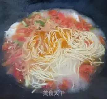 Make Tomato egg noodles step 7